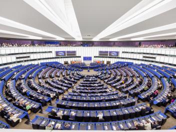 Vista del salón de plenos del Parlamento Europeo en Estrasburgo (Francia), el 16 de junio de 2026, mientras interviene el presidente de Montenegro, Jakov Milatovic, como invitado.