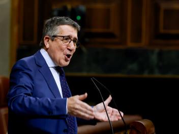 MADRID, 24/06/2026.- El portavoz del PSOE en el Congreso, Patxi López interviene tras la comparecencia del jefe del Ejecutivo para dar explicaciones de los casos judiciales que afectan a su entorno político este miércoles en el Congreso de los Diputados en Madrid. EFE/J.J.Guillén