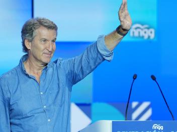 VALLADOLID CASTILE AND LEON, SPAIN - JULY 11: The PP’s president, Alberto Nuñez Feijoo, brings the 16th National Congress of the PP’s Nuevas Generaciones to a close on 11 July 2026 in Valladolid, Castile and Leon, Spain. This PP’s Nuevas Generaciones National Congress serves to elect Dancausa as the new national president following the agreement on a unity list. (Photo By Photogenic/Claudia Alba/Europa Press via Getty Images)