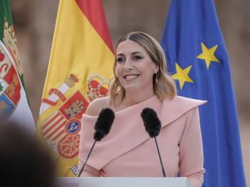 María Guardiola, durante su toma de posesión en el Teatro Romano de Mérida
