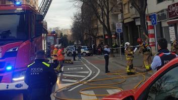 Una veintena de heridos, dos de ellos muy graves, en un incendio provocado en un edificio de Reus