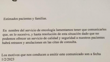 Cuelgan este cartel en un hospital de CyL y a José Zaragoza le basta con una frase para replicar