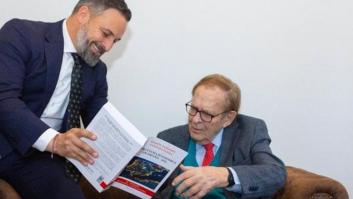 La edad de Ramón Tamames obliga al Congreso a hacer algo nunca visto en una moción de censura