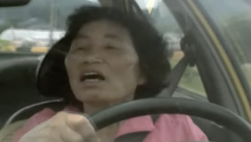 La mujer que necesitó 960 intentos para sacarse el carné de conducir vuelve a hacerse viral