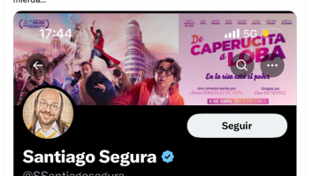 Santiago Segura se las tiene con un tuitero: primero le bloquea y después acaba respondiéndole a este tuit