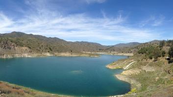 Rescatadas dos chicas de un pantano en Málaga que huían de cuatro agresores