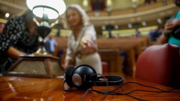 Luz, taquígrafos... y auriculares: así ha sido el primer día con lenguas cooficiales en el Congreso