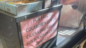 El llamativo cartel visto en un supermercado de Ávila