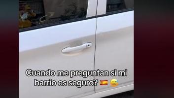 Los letreros que muchos dejan en sus coches en este barrio dicen mucho (y mal) de la zona