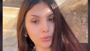 Contesta a un insulto sobre el acento canario y explica por qué hablan así