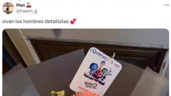 El regalo de este chico a su novia enamora a medio X