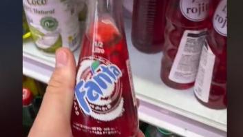 Prueba esta antigua Fanta de color rojo y alucina con su sabor