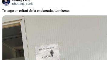 Un camionero reacciona al cartel visto en un baño, la gente alucina: "¿Qué es Alabama 1920?"