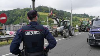 Detenido un ertzaina acusado de intentar matar a su mujer delante de sus dos hijas