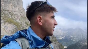 Un alpinista se acuerda de que se ha olvidado esto cuando está arriba de la montaña