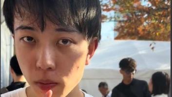 El japonés con la camiseta de M. Rajoy compara la paella japonesa con la española: lo tiene claro