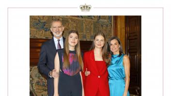 La familia real felicita la Navidad con un poema en recuerdo a las víctimas de la DANA