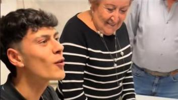 Esta es la sorprendente manera de apagar las velas de un tiktoker