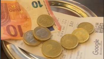 Una camarera revela el truco para que los clientes le dejen más propina