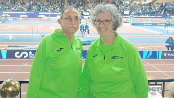 Los voluntarios, los protagonistas en la sombra del Campeonato de España de atletismo: "Es como un vicio"