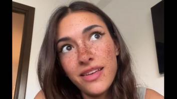 Hace una reflexión sobre la vida de las parejas que llevan mucho años y se lleva todos los aplausos