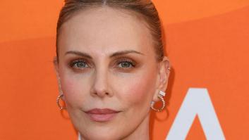 Charlize Theron no se corta un pelo al decir lo que piensa sobre la boda de Jeff Bezos y Lauren Sánchez