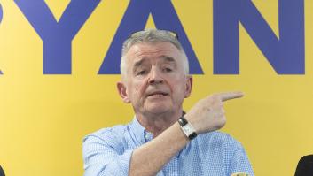 Ryanair saca la tijera: cierre de base en Santiago, salida de Tenerife Norte o Vigo y un millón de plazas menos