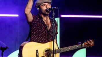 Juancho, de Sidecars, pide en pleno concierto que quien "hable a gritos" se vaya "a la puta calle", pero esta situación es cada vez más frecuente