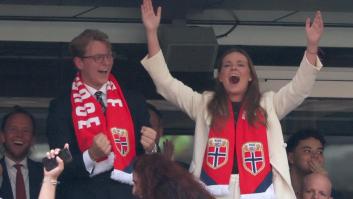 De la euforia de Ingrid Alexandra al remo vikingo del príncipe Haakon: la familia real noruega lo da todo con su selección