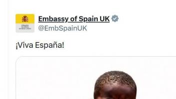 Más de 51.000 'me gusta' se lleva la Embajada de España en Londres al celebrar con esta foto el pase a cuartos del Mundial