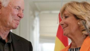 Aguirre se compromete a modificar la ley antitabaco por Eurovegas