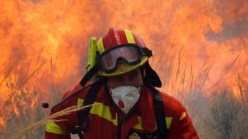 Se reanuda la búsqueda del piloto desparecido en el incendio de Valencia