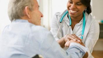 Nueva Ley de Dependencia: El Gobierno reducirá un 15% la paga de los cuidadores