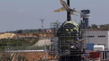 Aeropuerto de Castellón: la escultura de Ripollés de más de 300.000 € ya tiene el último detalle (FOTOS)