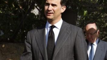 El príncipe Felipe visita la capilla ardiente de Peces-Barba, un "ejemplo en tiempos difíciles" (FOTOS)