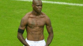 El delantero italiano Mario Balotelli y sus '41 locuras' (VÍDEO)