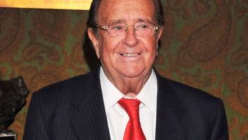 Pendientes de la salud José Luis Uribarri, la emblemática voz de Eurovisión (VÍDEO)