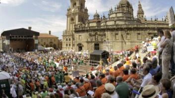 Miles de afectados por las participaciones preferentes se manifiestan en Santiago