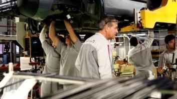 La producción industrial acelera su caída y acumula un año de descensos