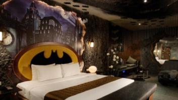 Hotel Batman: en Taiwán es posible dormir en una habitación Batcueva (FOTOS)