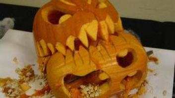 La historia de la niña que está arrasando en todo el mundo con su disfraz de Halloween