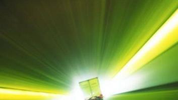 Polémica por la iniciativa del PP de subir el límite de velocidad de las autopistas de peaje