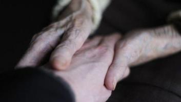 Hollande legislará sobre el suicido asistido tras recibir un informe que muestra a Francia a favor de la eutanasia