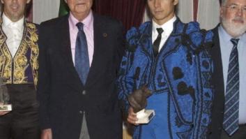 Críticas a Arias Cañete en Twitter por ir a los toros en lugar de visitar los incendios en La Gomera y Alicante (TUITS)