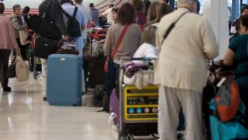 'Me quieren cobrar más tasas por el billete de avión que ya compré, ¿qué hago?'