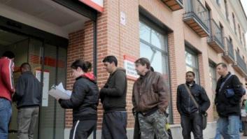 Los parados no perderán la ayuda de 426 euros por viajar al extranjero