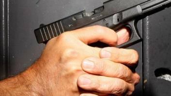 Una anciana irrumpe armada en un banco brasileño para exigir 25 dólares