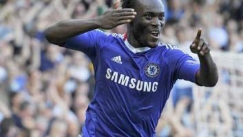 El centrocampista del Chelsea Michael Essien jugará cedido en el Real Madrid