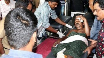 Al menos 105 muertos y 350 heridos en el incendio de un templo de la India