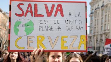 (FOTOS) Los mejores carteles del #FridaysForFuture en Madrid